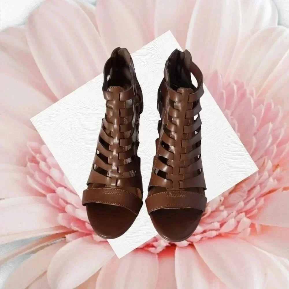 -Indigo rd. women open toe shoes brown sz 9M